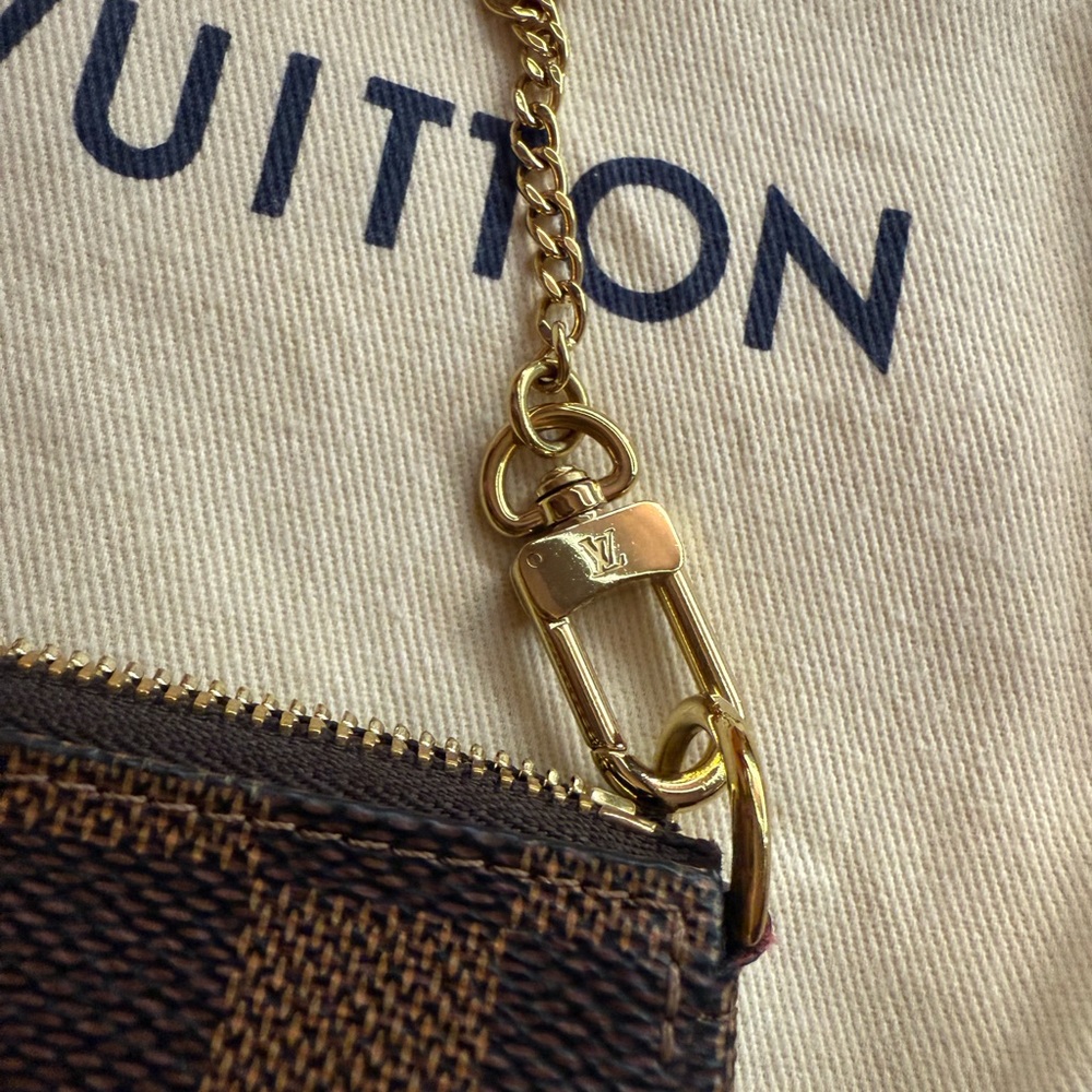 ✨ Authentic Louis Vuitton Damier Ebene Mini Pochette ✨ - Picture 6 of 11